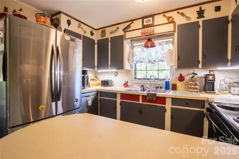 Kitchen - 47 Johnson Dr, Marion, NC 28752 photo 2 of 2