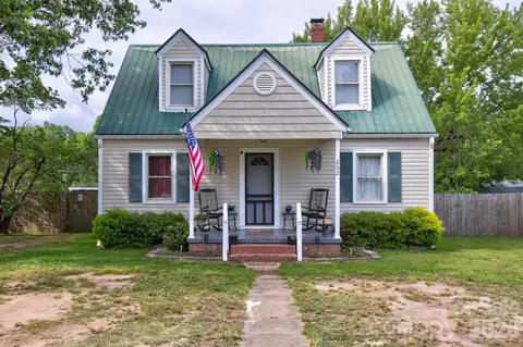 202 Chester 2 Ave #2, Great Falls, SC 29055