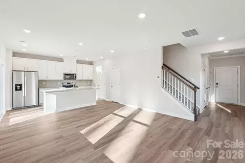 Living - 1501 31st Ne St NE, Conover, NC 28613 photo 1 of 1