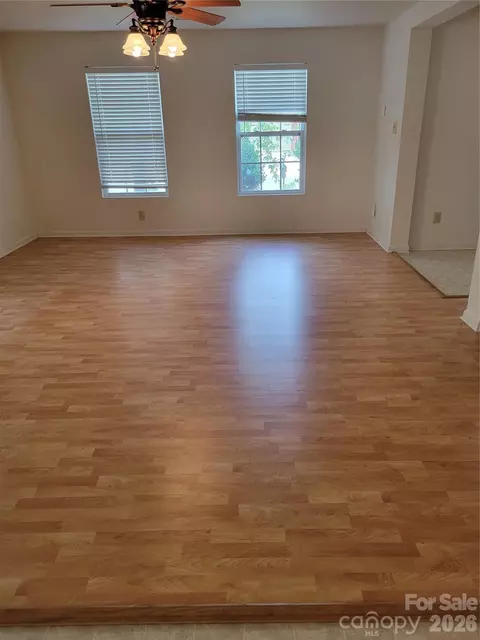 Living - 806 Sinclair Dr, Monroe, NC 28112 photo 6 of 6