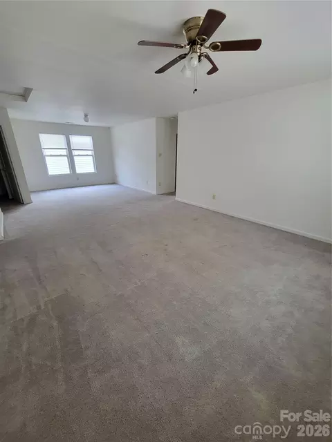 Living - 806 Sinclair Dr, Monroe, NC 28112 photo 2 of 6