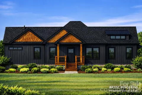145 Hickory Tree Ln, Hendersonville, NC 28739