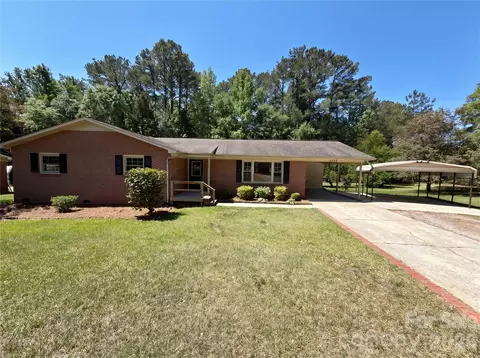 1415 Crestfield Dr, Lancaster, SC 29720
