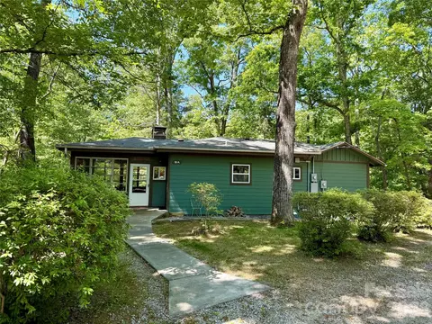 10 Lakemont Cottage 10a Trl #10A, Flat Rock, NC 28731