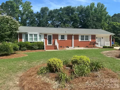 419 E Pigg St, Pageland, SC 29728