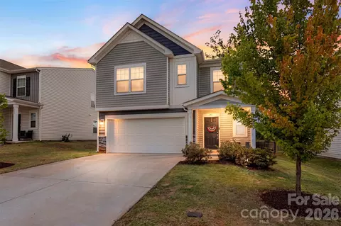 196 Brentwood Dr, Statesville, NC 28625