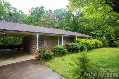 1225 Moss Rd, Rutherfordton, NC 28139
