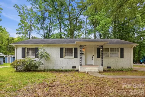 6308 Covecreek Dr, Charlotte, NC 28215