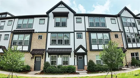 912 Mary Max Dr, Davidson, NC 28036