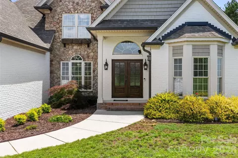 Exterior - 2015 Pierson Dr, Lancaster, SC 29720 photo 2 of 5