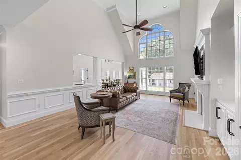 Living - 2015 Pierson Dr, Lancaster, SC 29720 photo 2 of 7