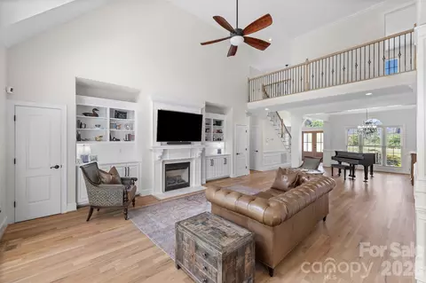 Living - 2015 Pierson Dr, Lancaster, SC 29720 photo 4 of 7