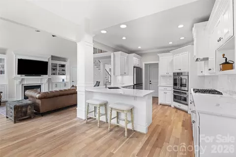 Kitchen - 2015 Pierson Dr, Lancaster, SC 29720 photo 1 of 8