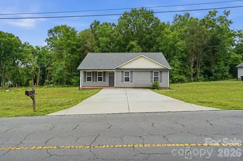 3221 Roberta Rd, Concord, NC 28027