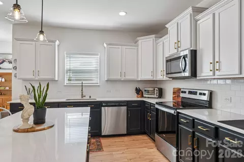 Kitchen - 817 Alexander Commons Dr, Monroe, NC 28112 photo 3 of 4