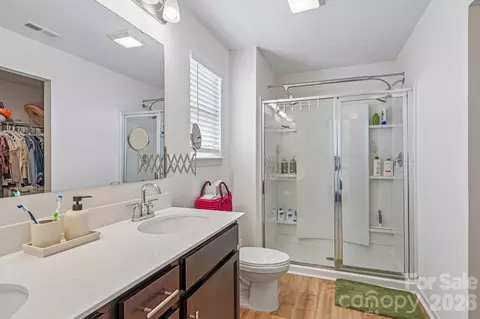 Bath - 817 Alexander Commons Dr, Monroe, NC 28112 photo 3 of 5