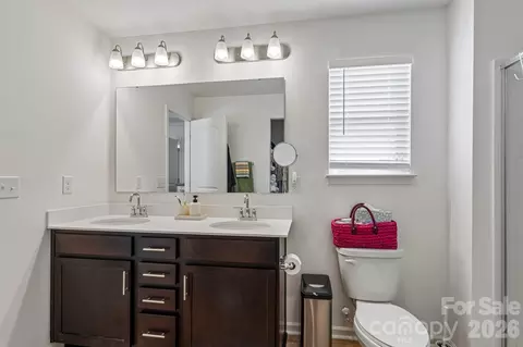Bath - 817 Alexander Commons Dr, Monroe, NC 28112 photo 4 of 5