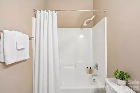Bath - 2084 Calloway Pines Dr, Tega Cay, SC 29708 photo 6 of 7