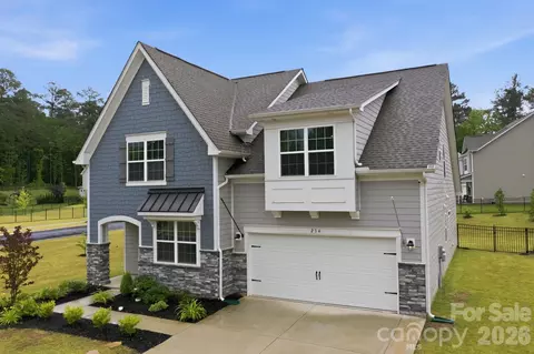 234 Hamptons Cove Rd, Troutman, NC 28166