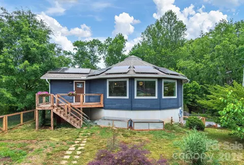 63 Beverly W Rd W, Asheville, NC 28806