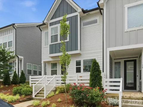 135 Berkeley A Ave #A, Mooresville, NC 28117