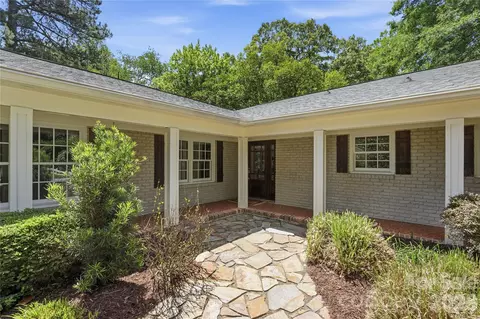 6014 Glenridge Rd, Charlotte, NC 28211