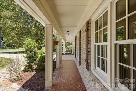6014 Glenridge Rd, Charlotte, NC 28211