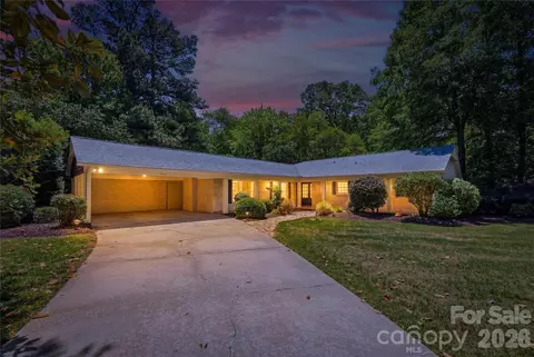 6014 Glenridge Rd, Charlotte, NC 28211