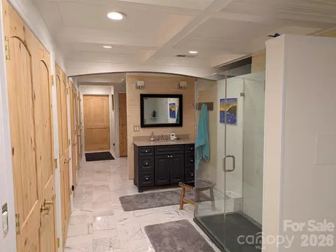 Bath - 675 Fox Run Ln, Tryon, NC 28782 photo 5 of 5