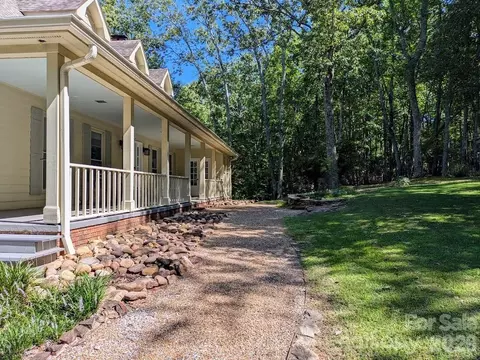 Exterior - 675 Fox Run Ln, Tryon, NC 28782 photo 2 of 12