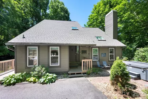 450 Elk Mountain Scenic Hwy, Asheville, NC 28804