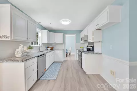 Kitchen - 1637 Winthrop Ln, Monroe, NC 28110 photo 2 of 2