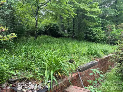 609 Valley Rd, Spruce Pine, NC 28777 photo 8