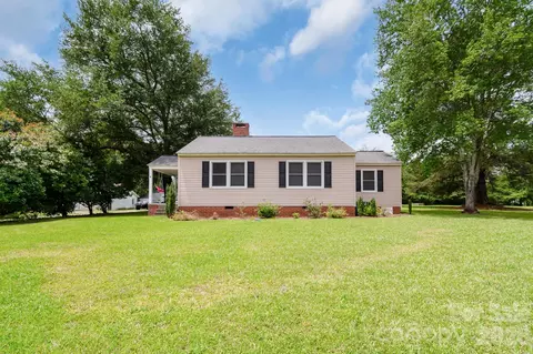 Exterior - 1604 Converse St, Lancaster, SC 29720 photo 2 of 7