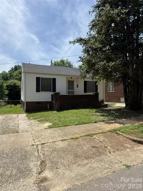 312 S Race St, Statesville, NC 28677
