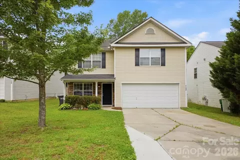 7143 Wandering Creek Dr, Charlotte, NC 28216