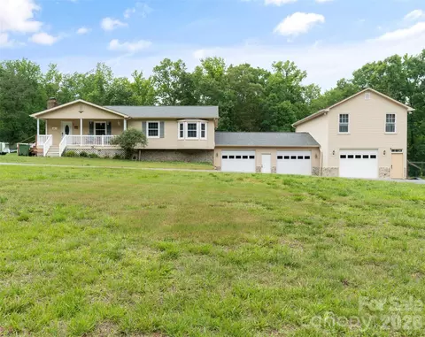 229 Oakridge Rd, Stanley, NC 28164
