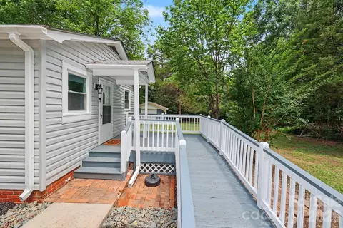 Exterior - 2101 Steele St, Monroe, NC 28110 photo 4 of 5
