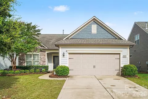625 Birchway Dr, Fort Mill, SC 29715
