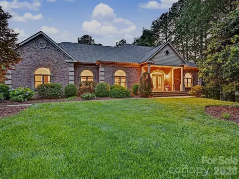 6002 Bluebird Hill Ln, Weddington, NC 28104