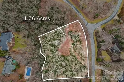 70 Windover Dr, Asheville, NC 28803