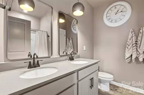 Bath - 1341 Secrest Commons Dr, Monroe, NC 28112 photo 1 of 2