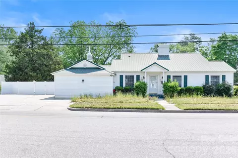 500 Godwin Ave, Lumberton, NC 28358