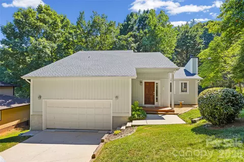 4160 Koala Cir, Tega Cay, SC 29708
