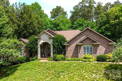 116 28th Nw Ave NW, Hickory, NC 28601