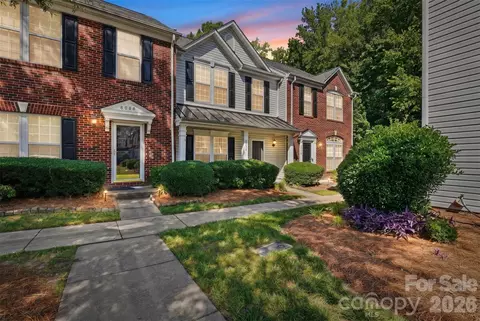 6072 Sapwood Ct, Matthews, NC 28104