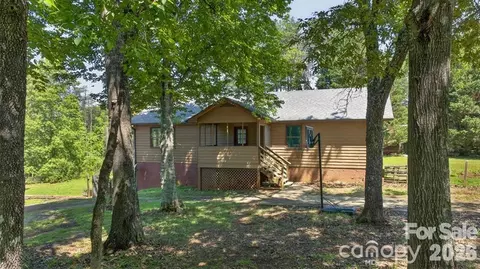 66 Misery Ridge Trl, Mill Spring, NC 28756