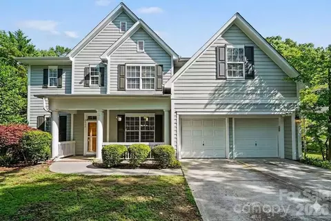 8932 Arbor Creek Dr, Charlotte, NC 28269