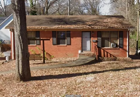 930 Davenport St, Charlotte, NC 28208
