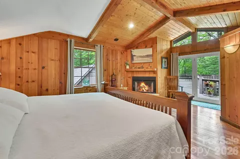 Bedroom - 29 Shadow Brook Dr, Flat Rock, NC 28731 photo 2 of 6